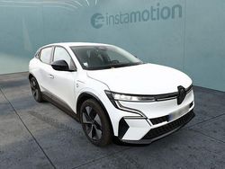 Weiß Gebraucht 2022 Renault Megane E-Tech Equilibre | 26.588 € (Etwas zu teuer)