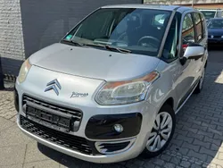 Grau Gebraucht 2010 Citroën C3 Picasso Tendance Van / Kleinbus | 2.750 € (Fairer Preis)