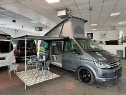 Grau Gebraucht 2018 VW T6 Edition Van | 57.980 €