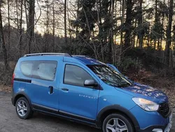 Blau Gebraucht 2017 Dacia Dokker Stepway Van | 13.500 €