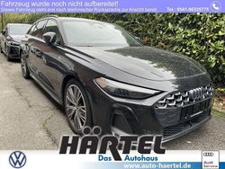 Mythosschwarz (black), metallic Gebraucht 2025 Audi A5 S-Line Coupé | 49.800 € (Superpreis)