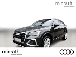 Grau Neu 2025 Audi Q2 Advanced SUV | 30.679 € (Guter Preis)
