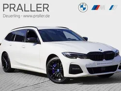 Alpinweiß uni Gebraucht 2022 BMW 330e M Sport Kombi | 35.900 € (Fairer Preis)