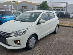 Weiß Gebraucht 2022 Mitsubishi Space Star Plus Kleinwagen | 9.950 € (Guter Preis)