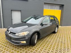 Grau Gebraucht 2019 VW Golf VII Kombi | 9.599 € (Guter Preis)