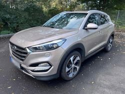 Gold Gebraucht 2015 Hyundai Tucson SUV | 15.300 € (Fairer Preis)