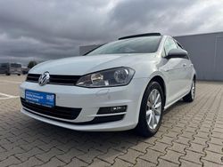 Weiß Gebraucht 2015 VW Golf VII LOUNGE Limousine | 12.400 € (Fairer Preis)