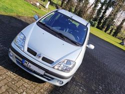 Silber Gebraucht 2002 Renault Scénic Van / Kleinbus | 2.500 € (Teuer)