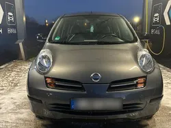Grau Gebraucht 2004 Nissan Micra Kleinwagen | 2.200 € (Fairer Preis)