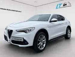 Weiß Gebraucht 2018 Alfa Romeo Stelvio Super SUV | 18.800 € (Fairer Preis)