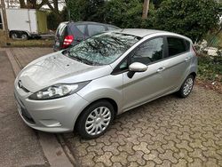 Silber Gebraucht 2009 Ford Fiesta Trend Kleinwagen | 4.700 € (Fairer Preis)
