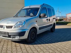 Grau Gebraucht 2004 Renault Kangoo Privilege Van / Kleinbus | 1.199 € (Guter Preis)