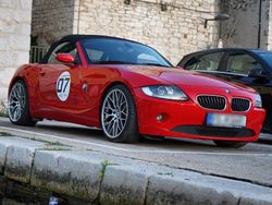 Rot Gebraucht 2004 BMW Z4 Cabrio | 13.700 €