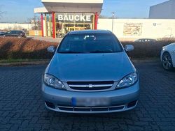Silber Gebraucht 2006 Chevrolet Lacetti SX Limousine | 900 € (Fairer Preis)