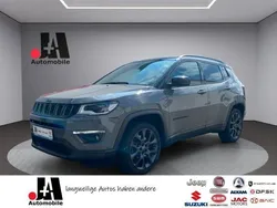 Grau Gebraucht 2020 Jeep Compass SUV | 24.489 € (Fairer Preis)
