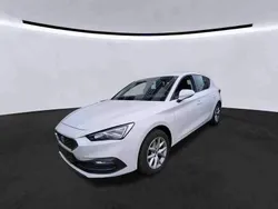 "candy" weiss Gebraucht 2022 Seat Leon Style Limousine | 19.999 € (Fairer Preis)