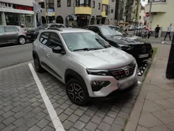 Silber Gebraucht 2022 Dacia Spring Comfort Plus Kleinwagen | 10.900 € (Superpreis)