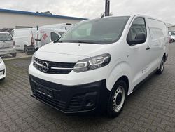 Jade weiss/arktis weiss Gebraucht 2022 Opel Vivaro-e Combi Edition Van | 22.950 € (Guter Preis)
