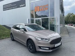 Beige Gebraucht 2018 Ford Mondeo Vignale Limousine | 24.390 €