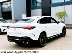 Weiß Neu 2025 Mercedes GLC200 AMG Line Premium Plus SUV | 76.101 €