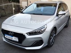 Silber Gebraucht 2019 Hyundai i30 Premium Kombi | 11.098 € (Guter Preis)