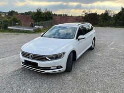 Weiß Gebraucht 2015 VW Passat Comfortline Kombi | 13.700 € (Fairer Preis)