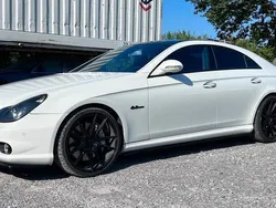 Weiß Gebraucht 2007 Mercedes CLS63 AMG AMG Limousine | 19.900 €