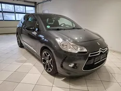Schwarz metallic Gebraucht 2013 Citroën DS3 | 10.130 € (Teuer)