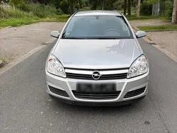 Silber Gebraucht 2004 Opel Astra Kombi | 2.800 € (Fairer Preis)