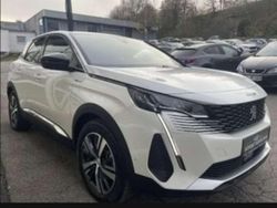 Weiß Gebraucht 2022 Peugeot 3008 Allure SUV | 26.900 € (Fairer Preis)