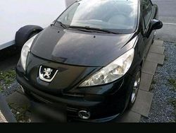 Schwarz Gebraucht 2011 Peugeot 207 CC Cabrio | 3.250 € (Fairer Preis)