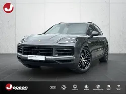 Grau Gebraucht 2024 Porsche Cayenne SUV | 102.900 € (Superpreis)