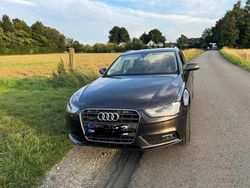 Grau Gebraucht 2014 Audi A4 Kombi | 10.000 € (Guter Preis)