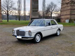 Weiß Gebraucht 1975 Mercedes W115 Limousine | 19.999 €