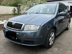 Grau Gebraucht 2005 Skoda Fabia Kombi | 1.780 € (Fairer Preis)