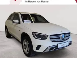 Weiß Gebraucht 2021 Mercedes GLC300e SUV | 29.689 € (Guter Preis)