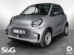 Karosserie in cool silver (metal Gebraucht 2022 Smart ForTwo Electric Drive Limousine | 11.990 € (Fairer Preis)
