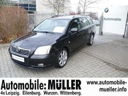 Schwarz metallic Gebraucht 2004 Toyota Avensis Executive Kombi | 7.620 €