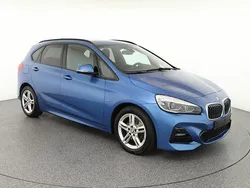 Estorilblau ii Gebraucht 2020 BMW 220 Active Tourer Shadowline Van / Kleinbus | 21.960 € (Fairer Preis)
