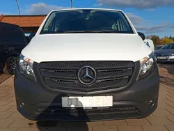 Weiß Gebraucht 2019 Mercedes Vito Van / Kleinbus | 25.999 € (Fairer Preis)