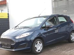 Blau Gebraucht 2015 Ford Fiesta Limousine | 4.690 € (Guter Preis)