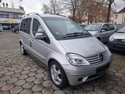 Silber Gebraucht 2004 Mercedes Vaneo Van / Kleinbus | 6.790 €