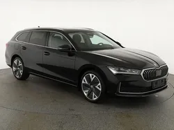 Schwarz Gebraucht 2024 Skoda Superb Selection Kombi | 41.495 € (Superpreis)