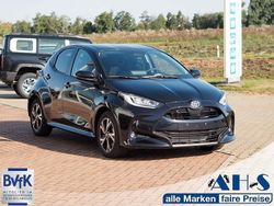 Schwarz Neu 2025 Toyota Yaris Hybrid Style Limousine | 23.399 € (Guter Preis)