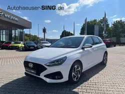Serenity white pearl Neu 2025 Hyundai i30 Limousine | 25.990 € (Guter Preis)