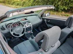 Blau Gebraucht 2004 Renault Mégane Cabriolet Privilege Cabrio | 1.799 € (Fairer Preis)