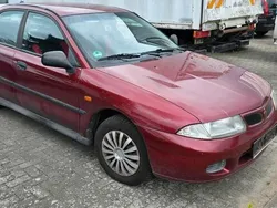 Rot Gebraucht 1999 Mitsubishi Carisma Limousine | 299 € (Superpreis)