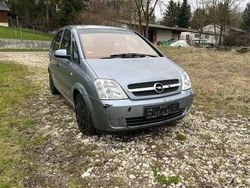 Grau Gebraucht 2004 Opel Meriva Enjoy Van / Kleinbus | 500 € (Superpreis)