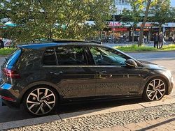 Blau Gebraucht 2019 VW Golf VII GTI Limousine | 22.550 € (Fairer Preis)