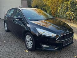 Schwarz Gebraucht 2017 Ford Focus Limousine | 6.499 € (Fairer Preis)